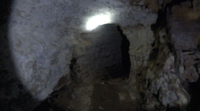 An empty cave in Beneath: A Cave Horror